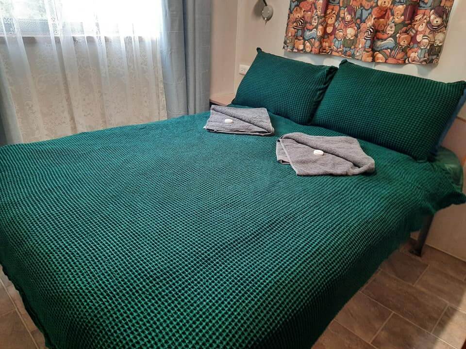 Cabin Bedroon 1